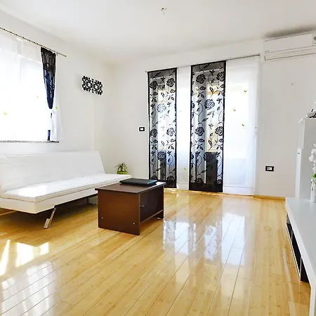 Holiday home Holiday Jakov *